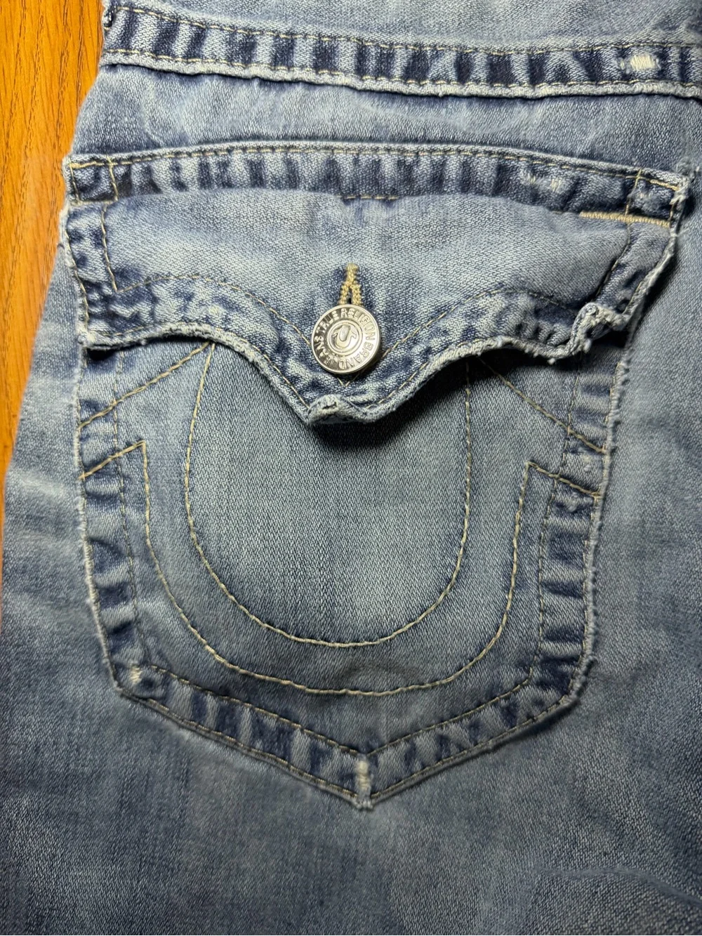 VTG Y2K True Religion Ricky Relaxed Straight Worn Ripped Flap Pocket 31x32
